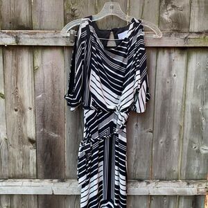 Jessica Simpson Cold shoulder dress sz. XS